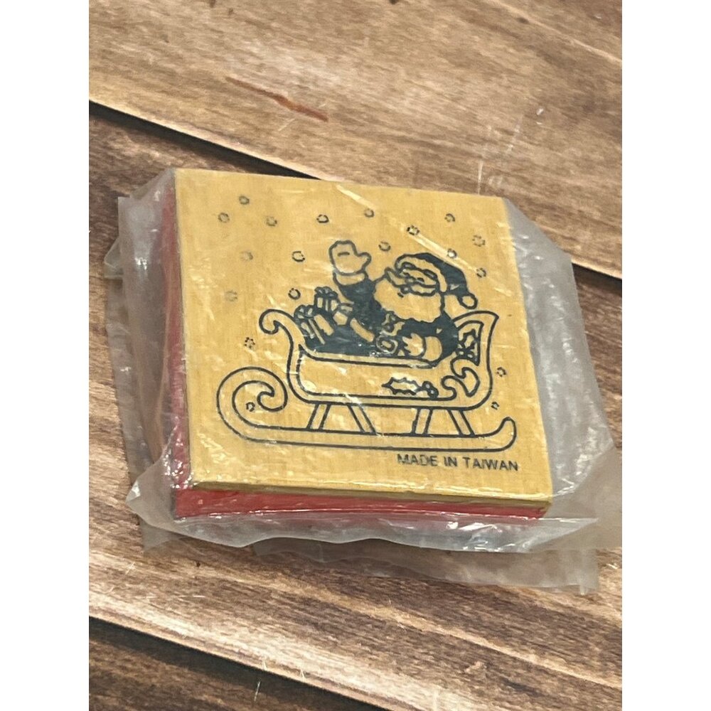 VINTAGE UNBRANDED CHRISTMAS THEMED WOOD MOUNTED RUBBER STAMP SANTA SLEIGH